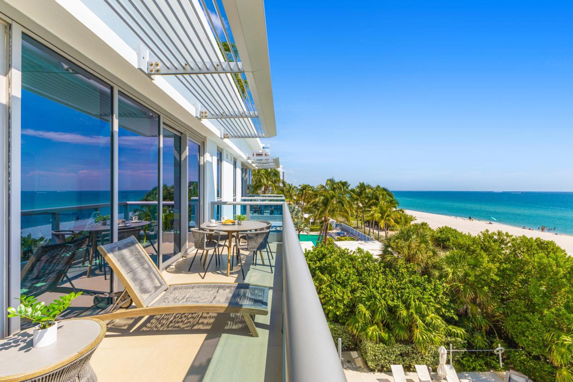 Dharma Home Suites Miami Beach At Monte Carlo Exterior foto